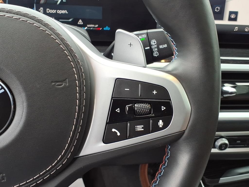 Used 2025 BMW X7 M60i w/ Executive Package AWD/4WD image 23