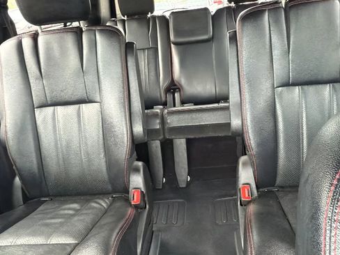 Used 2015 Dodge Grand Caravan R/T image 16