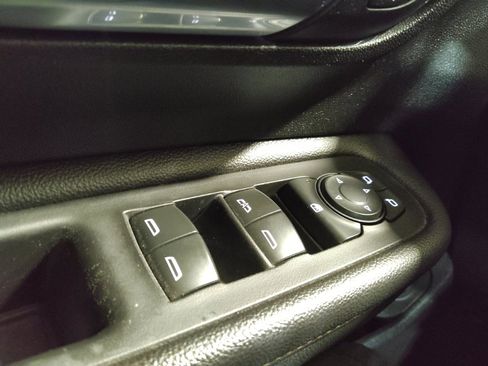 Used 2020 GMC Terrain SLE w/ Driver Convenience Package FWD image 27