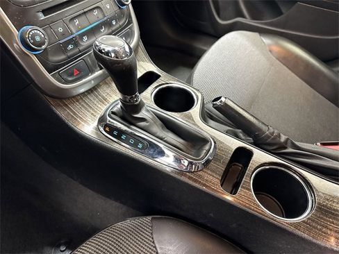 Certified 2015 Chevrolet Malibu LT w/ Power Convenience Package image 19
