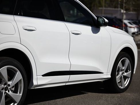 New 2025 Audi Q5 Premium Plus image 8