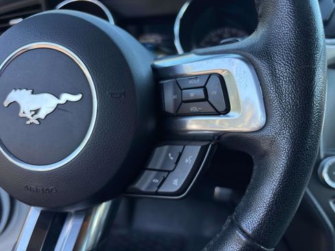 Used 2017 Ford Mustang Premium image 14