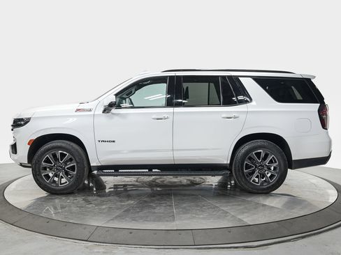 Used 2023 Chevrolet Tahoe Z71 w/ Luxury Package AWD/4WD image 2