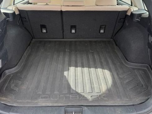 Used 2019 Subaru Outback 2.5i AWD/4WD image 9