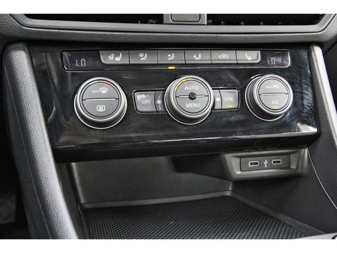 Used 2021 Volkswagen Jetta R-Line w/ R-Line Cold Weather Package image 27