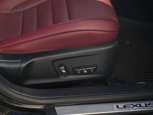 Used 2018 Lexus IS 300 F Sport w/ F Sport Package image 32