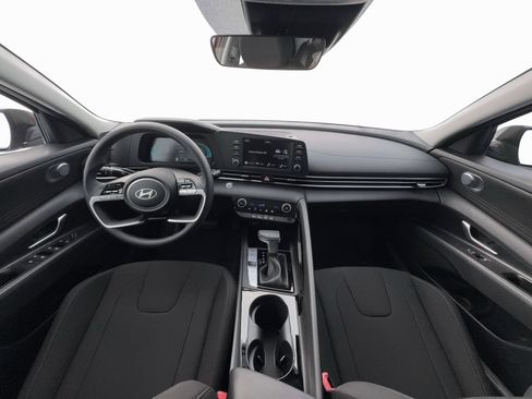 New 2026 Hyundai Elantra Hybrid FWD image 13