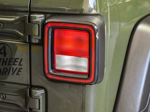 Used 2021 Jeep Wrangler Unlimited Sport image 7