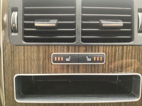 Used 2017 Land Rover Range Rover Sport HSE image 26