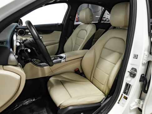 Used 2018 Mercedes-Benz C 300 C 300 Sedan 4D image 26