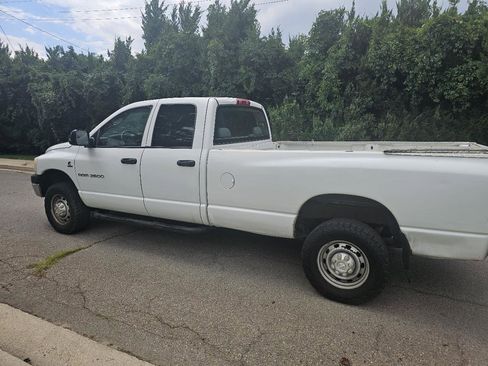 Used 2006 Dodge Ram 2500 Truck ST w/ Trailer Tow Group AWD/4WD image 5