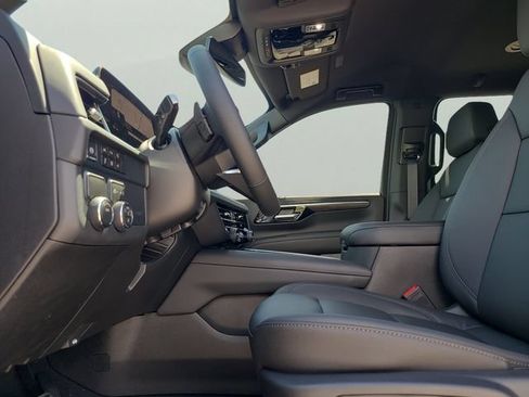 New 2026 Chevrolet Suburban LT w/ Comfort Package RWD image 23