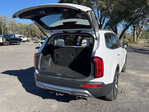Used 2022 Kia Telluride S image 27