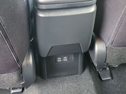 Used 2026 Toyota Prius LE FWD image 23