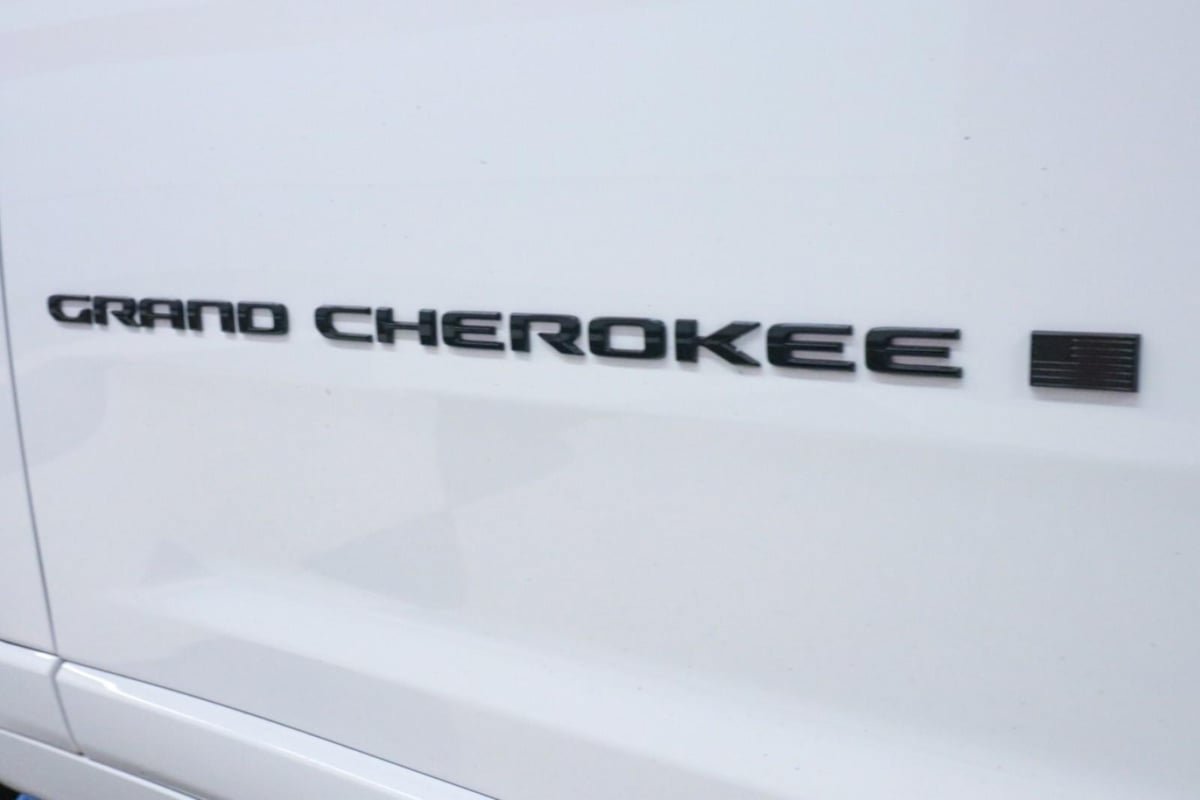 Used 2026 Jeep Grand Cherokee Limited AWD/4WD image 40