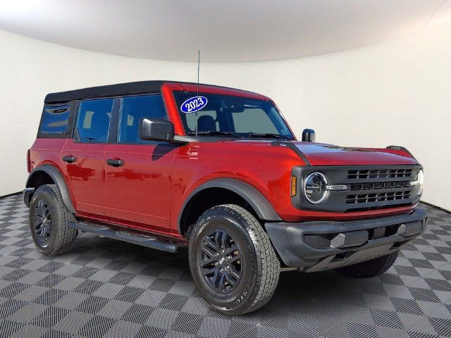 Used 2023 Ford Bronco 4-Door AWD/4WD image 1