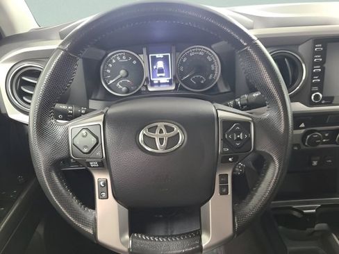 Used 2021 Toyota Tacoma SR5 AWD/4WD image 25