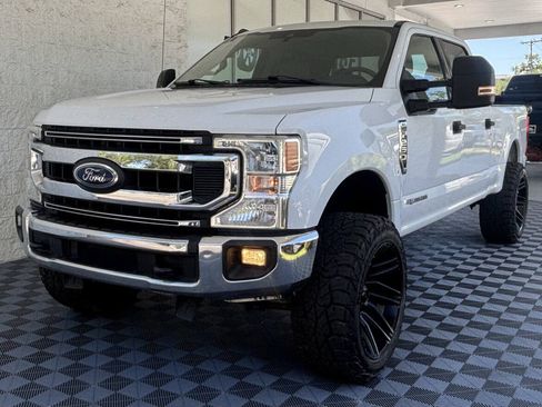 Used 2020 Ford F250 XLT w/ XLT Value Package AWD/4WD image 2