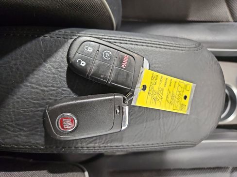 Used 2016 FIAT 500X Trekking image 28