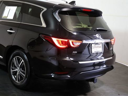 Used 2019 INFINITI QX60 Luxe w/ Essential Package AWD/4WD image 11
