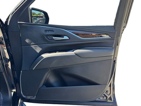 Used 2022 Cadillac Escalade ESV Luxury RWD image 51