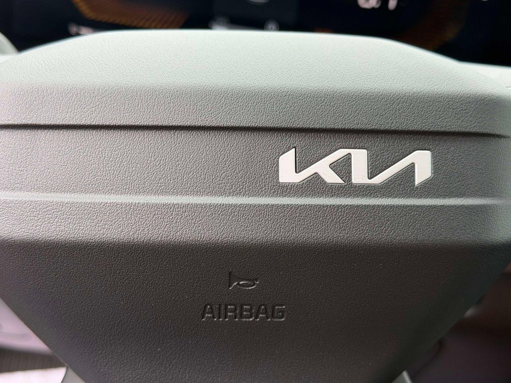 Certified 2026 Kia Sorento S AWD/4WD image 26