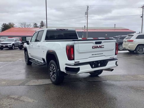 Used 2022 GMC Sierra 2500 AT4 w/ Gooseneck/5TH Wheel Package image 3