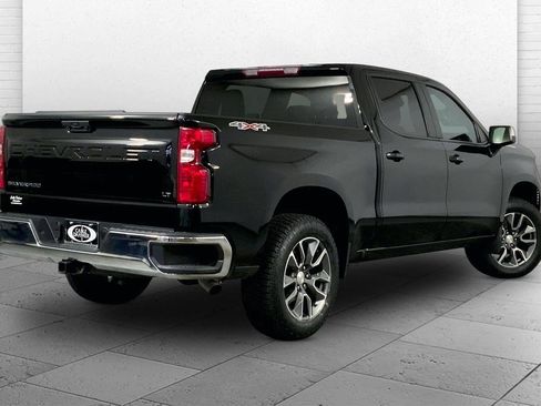 Used 2023 Chevrolet Silverado 1500 LT AWD/4WD image 13