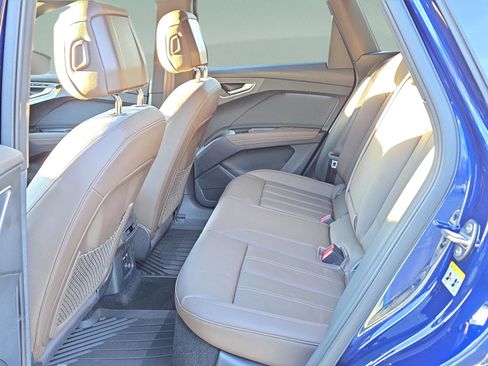 Used 2024 Audi Q4 e-tron Premium image 15