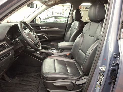 Used 2021 Kia Telluride LX image 11