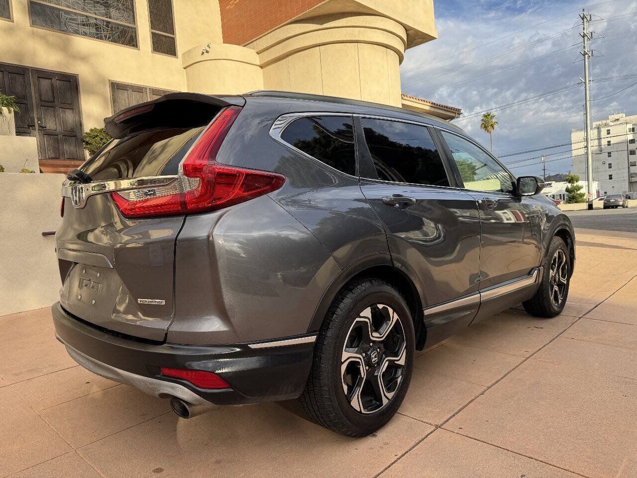 Used 2019 Honda CR-V Touring image 7
