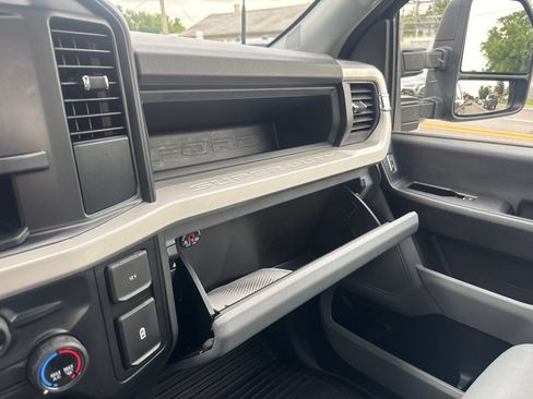 Used 2026 Ford F250 XL AWD/4WD image 38