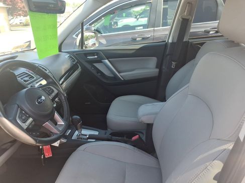 Used 2018 Subaru Forester 2.5i Limited AWD/4WD image 7