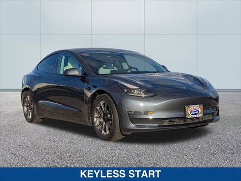 Used 2022 Tesla Model 3 Long Range image 7
