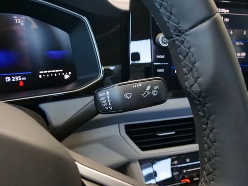 New 2025 Volkswagen Jetta SE image 23