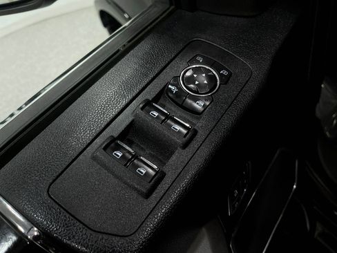 Used 2020 Ford F150 Platinum w/ Technology Package AWD/4WD image 16