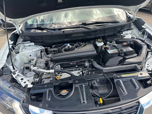 Used 2019 Nissan Rogue SV AWD/4WD image 44