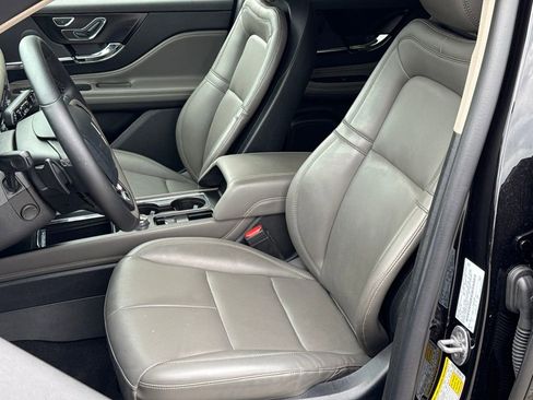 Used 2025 Lincoln Corsair AWD w/ Equipment Group 101A image 2
