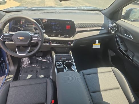 New 2026 Chevrolet Equinox LT w/ Convenience Package II image 20