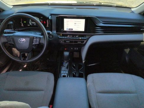 Used 2025 Toyota Camry LE w/ Convenience Package FWD image 13