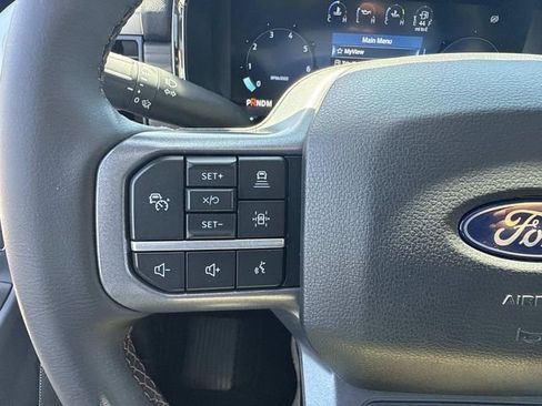 Used 2025 Ford F150 Lariat w/ Tow/Haul Package AWD/4WD image 31