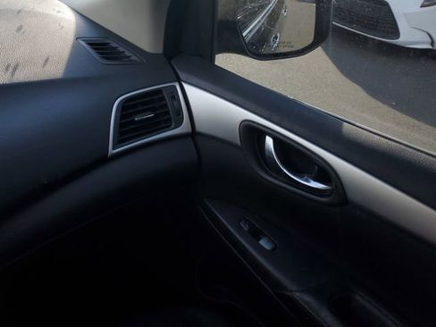 Used 2018 Nissan Sentra S w/ S Midnight Style Package image 26