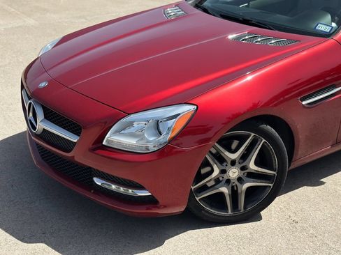 Used 2016 Mercedes-Benz SLK 300 image 9