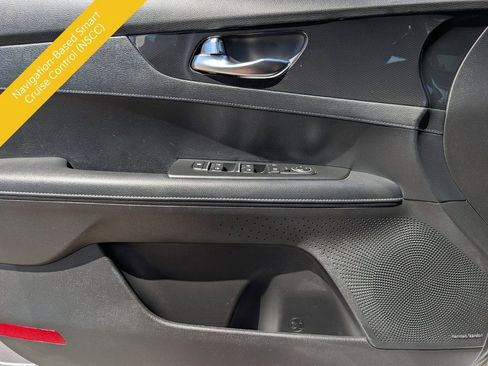 Certified 2023 Kia Forte GT-Line w/ GT-Line Premium Package FWD image 18