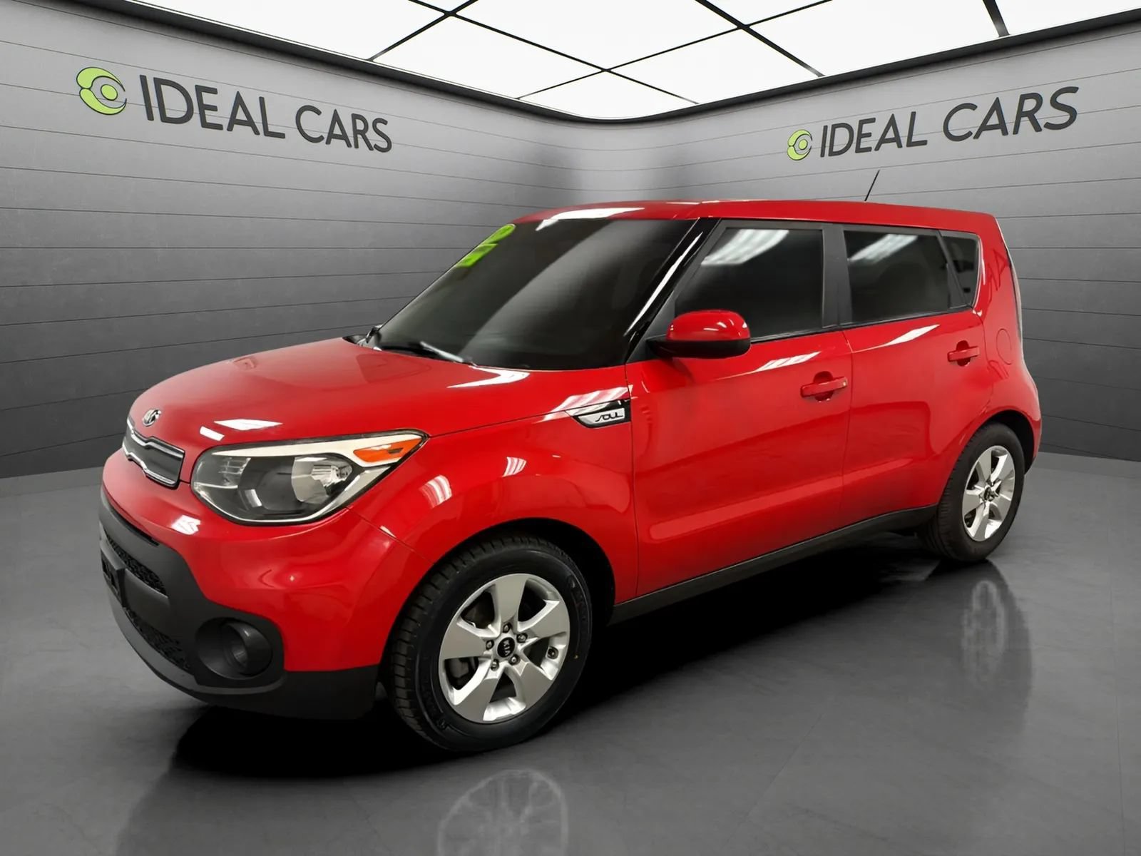 Used 2019 Kia Soul FWD image 1