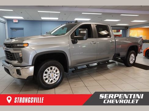Used 2024 Chevrolet Silverado 3500 LT w/ Convenience Package AWD/4WD image 1
