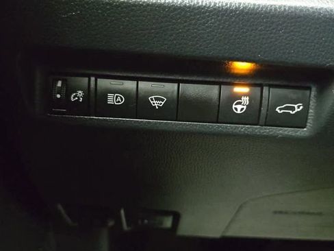 Used 2022 Toyota RAV4 XLE w/ Convenience Package image 35