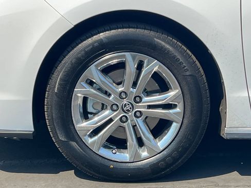 Certified 2022 Toyota Sienna XSE w/ XSE Plus Package AWD/4WD image 27