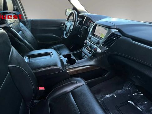 Used 2020 Chevrolet Suburban LT AWD/4WD image 18
