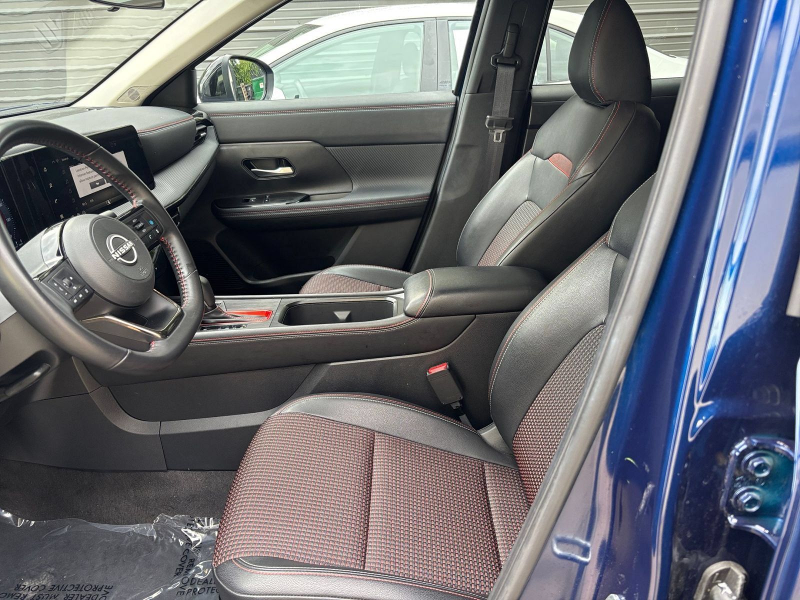 Used 2026 Nissan Kicks SR AWD/4WD image 24